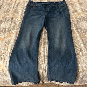 Chico’s women’s denim Slim Pull on Boot Cut jeans size 16 /3R